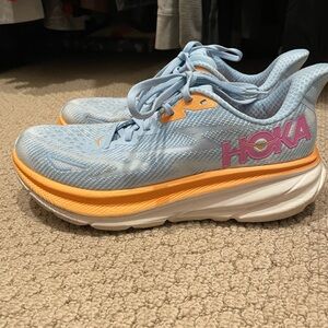 Hoka Clifton 9